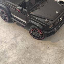 Two Amg Benz Kids Trucks