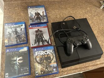 PS4 + 5 games and controller