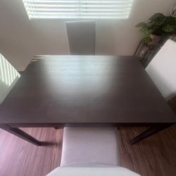 Dinning Table With Chairs 