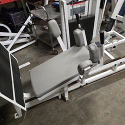 Cybex lying down leg press commercial gym equipment exercise fitness weight machine
