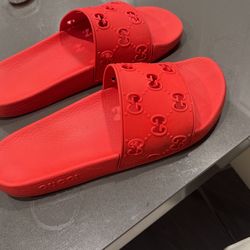 Gucci Slides - Great Condition