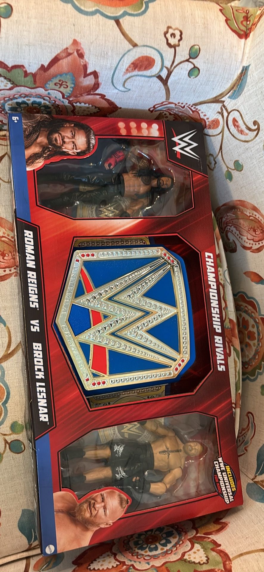 WWE Championship Rivals Roman VS Brock Figures & Belt