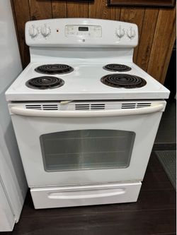 Electric Stove - GE