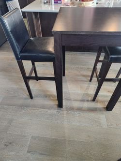 Dinning Table And 2 Chairs