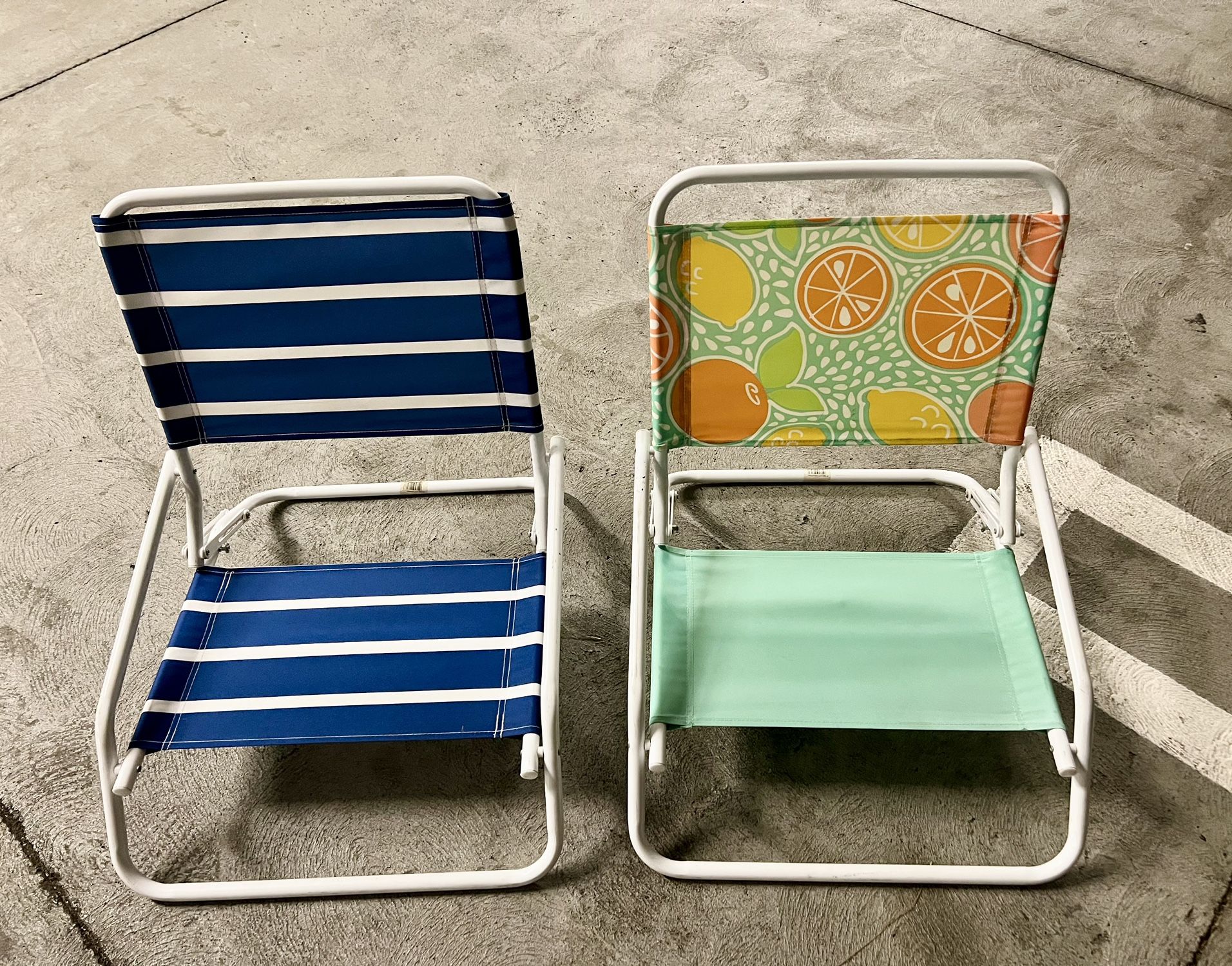 2x Foldable Beach Chairs