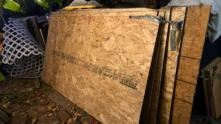 17/16  OSB PLYWOOD