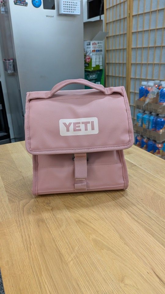 YETI SANDSTONE PINK LUNCH BAG
