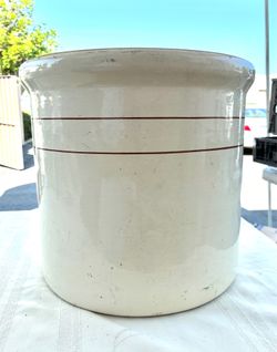 Large Vintage 1940’s-50’s Nut House Ceramic Crock