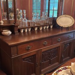 Large Oak Buffet