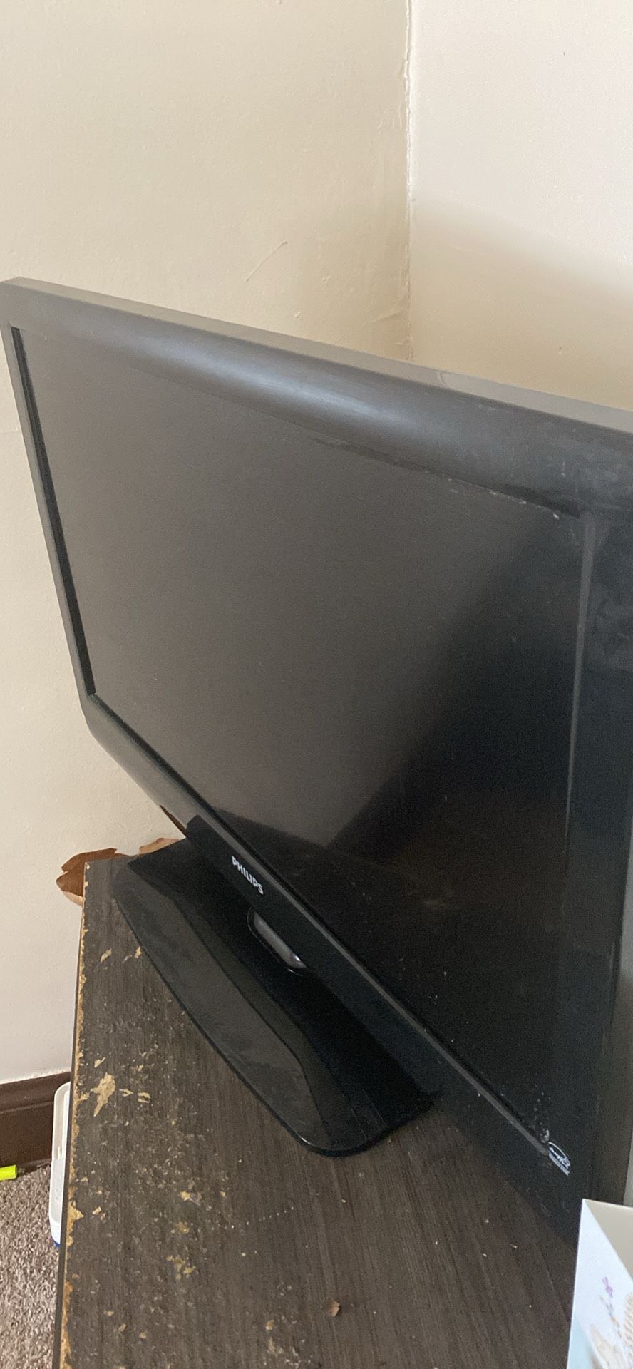 28” Phillips Tv