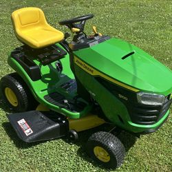 John Deere S100 Riding Lawn Mower