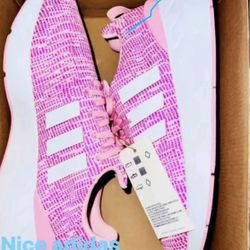 Nice  women’s adidas’s  shoes  (6.5) new with tag only $60