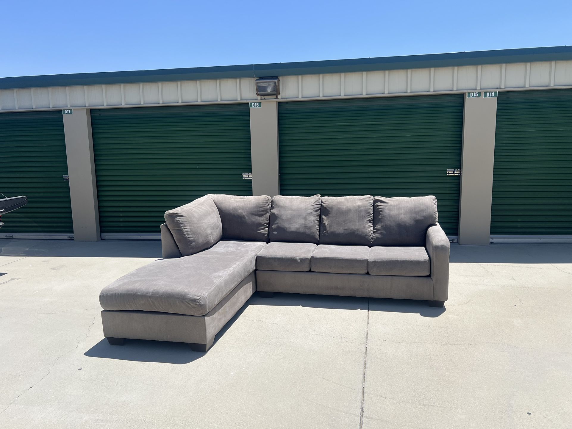 Sectional Sofa Couch With Chaise 80x106 Ashley’s Furniture Free Delivery 🚚