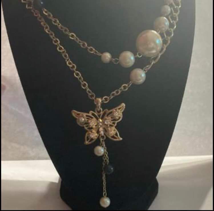 Hanasui jewelry long woman necklace butterfly 🦋