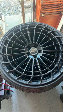 22 inch Mercedes wheels