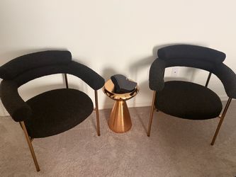 Access chair with the table