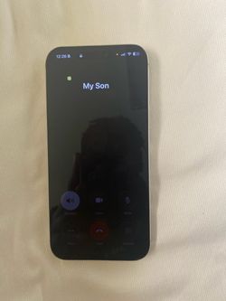 Sliver iPhone 17 pro max unlocked