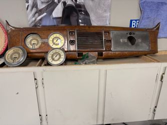 38-39 dashboard and gauges