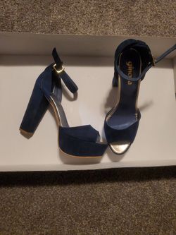 Brand New Pair Of Ginova Shoes
