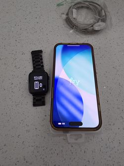 Iphone pro max 15 with apple watch