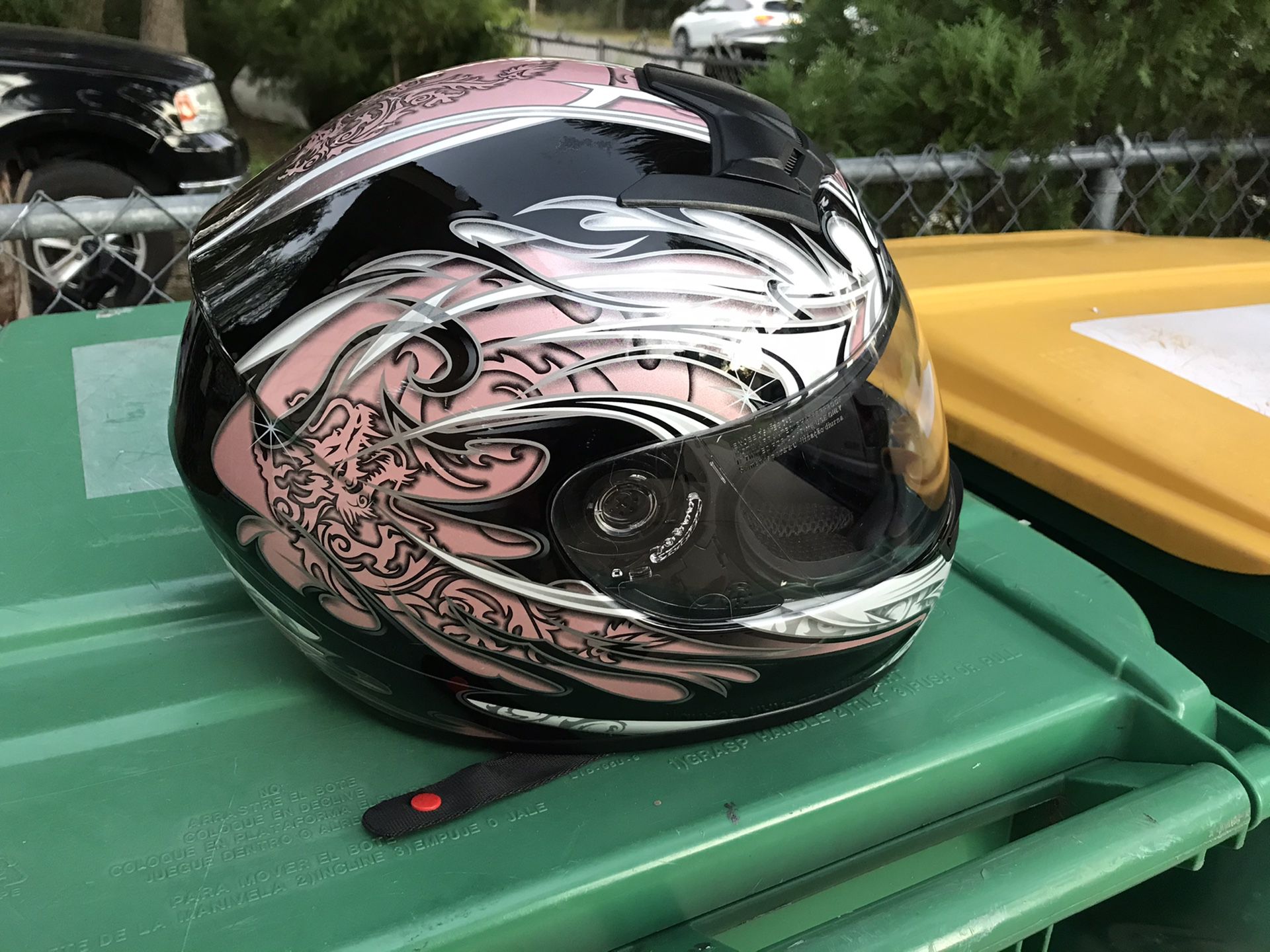 Like new Lady’s Pink Motorcycle helmet size S