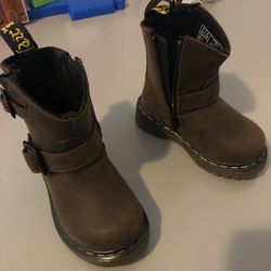 Toddler doc martens boots