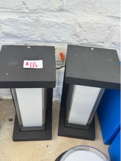Outdoor Exterior Lights (2) Wired