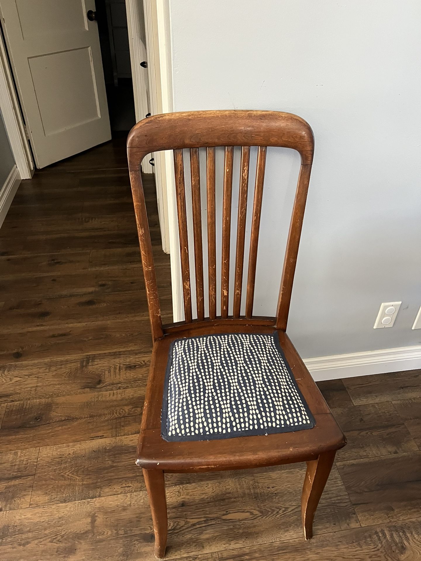 Dining Room Table 