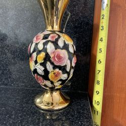 Bello Búcaro De Portugal Antiguo Con Flores Al Relieve Y Fileteado En Oro