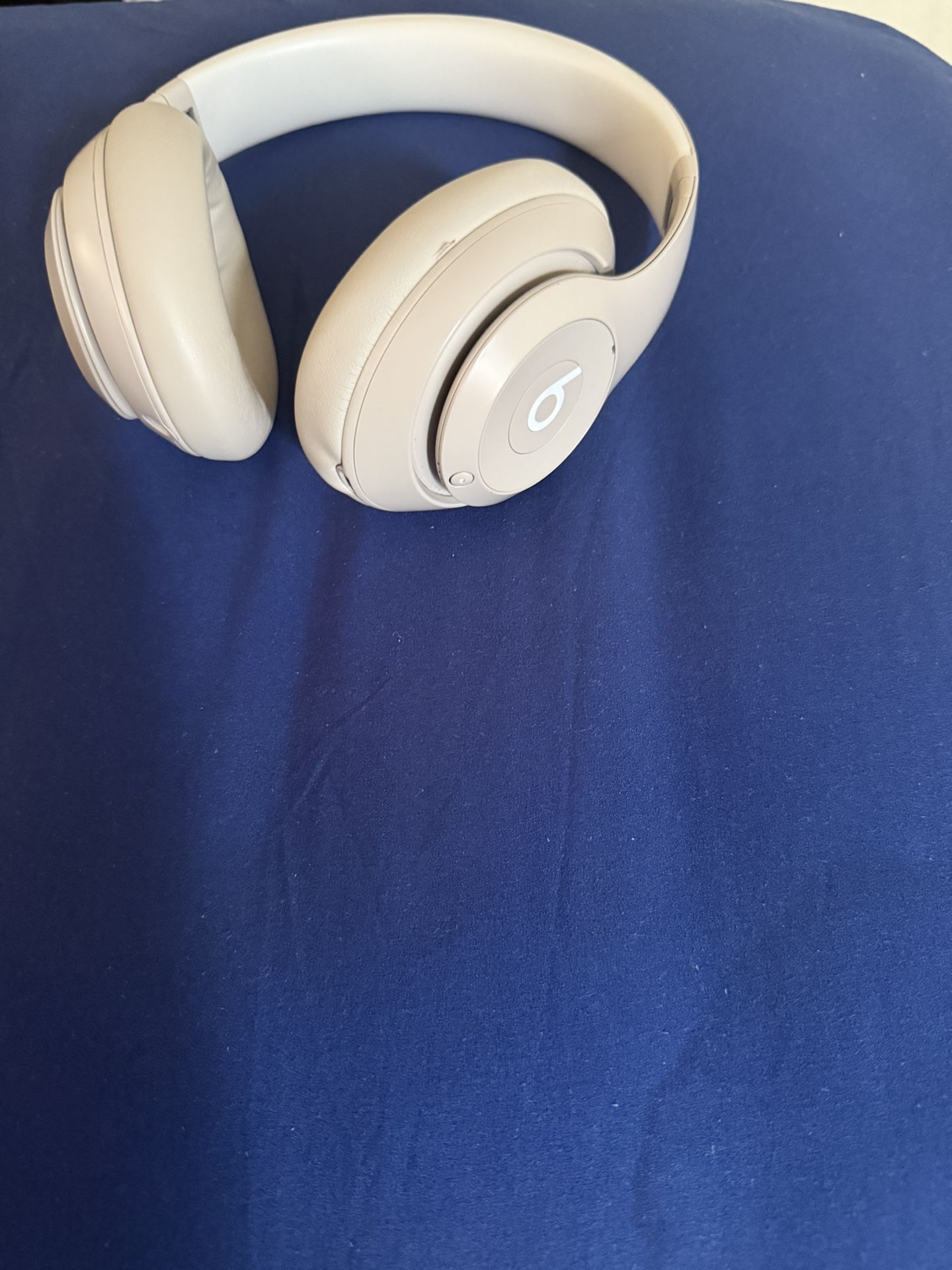 Beats Studio Pro