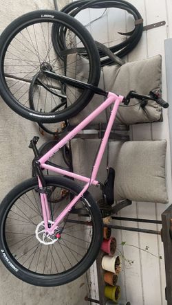 Bomma 29inch a few scratches barely ride