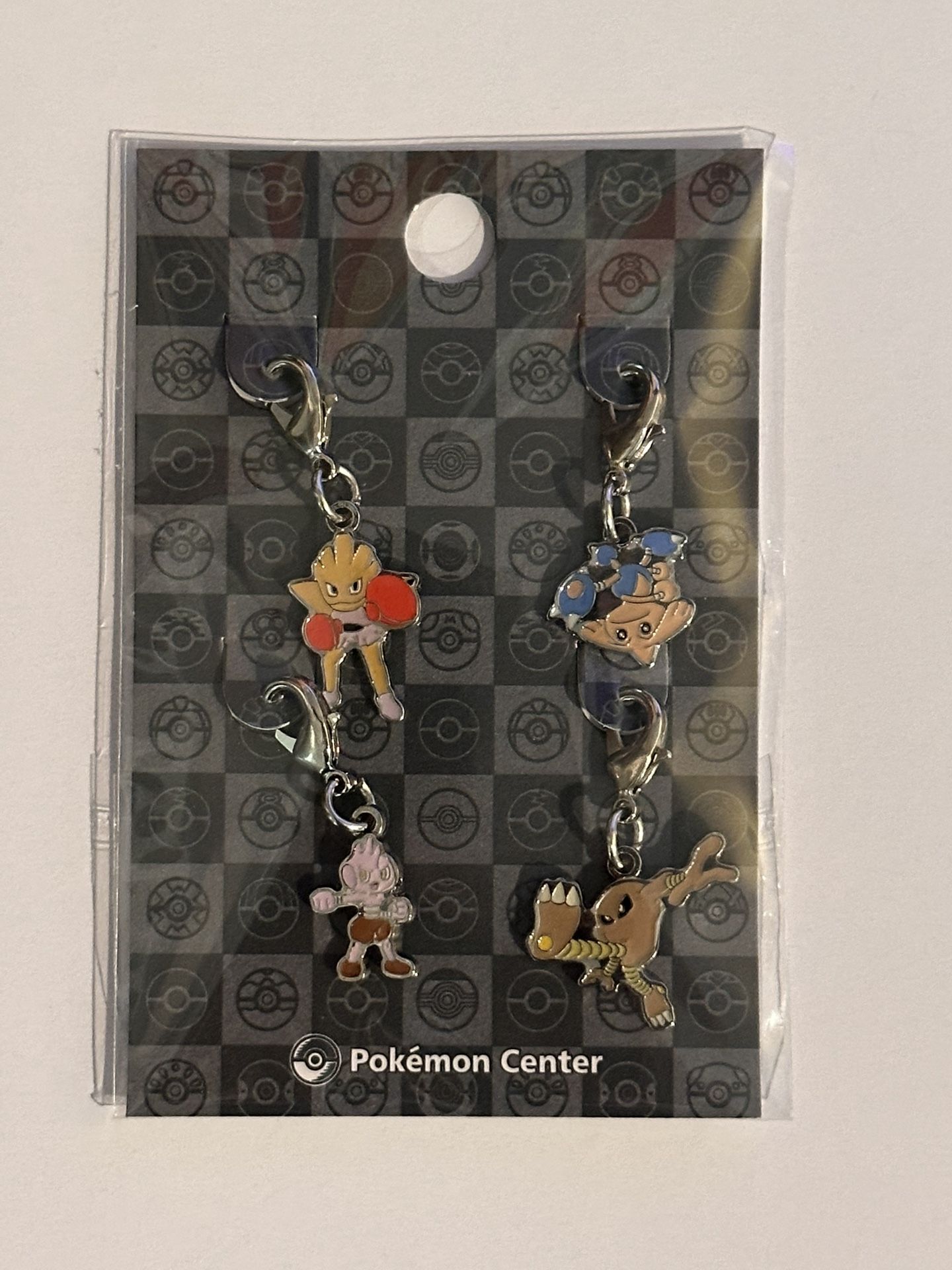Tyrogue Hitmonchan Hitmonlee Hitmontop Metal Charm Key Chain Set Pokémon Center