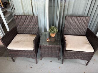 Patio set 2 chairs 1 table