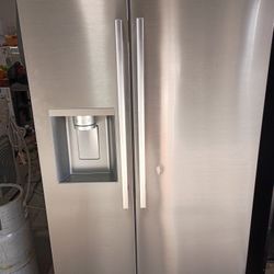 LG Refrigerators de36x70