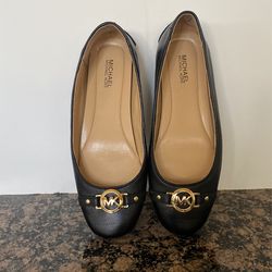 Michaell Kors Flat Shoes Size 7