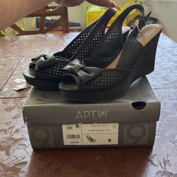 Apt. 9 Shoes Size 9