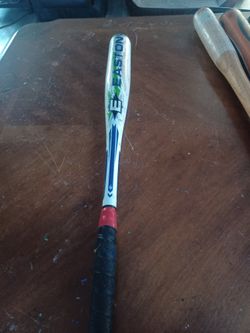 Easton Typhoon Baseball Bat 30 Drop 11