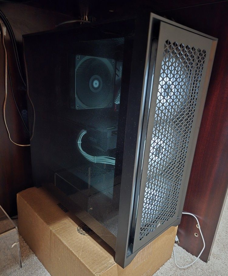 Gaming PC (i7-12700k, RTX 3060ti, 32gb RAM, 2TB SSD)