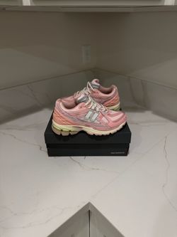 New Balance Pink Retro Running Sneakers