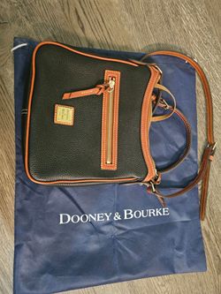 Dooney & Bourke crossbody purse