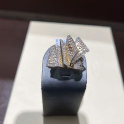 10k Mens Diamond Ring. 3ctw . Life Time Warranty .