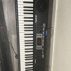 Piano Alesis