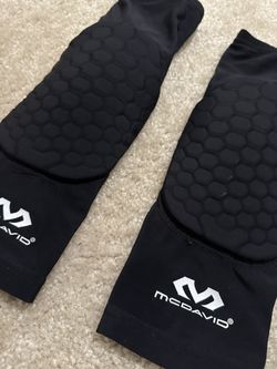 Athletic basketball Knee Pads - Youth small - McDavid Brand