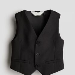 New H&M Black Tuxedo Vest For Boys Size 6