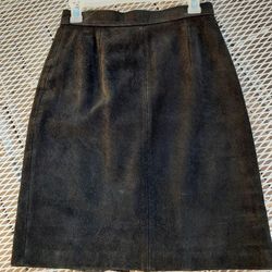 Size 9 , 1980's Suede Skirt Black 