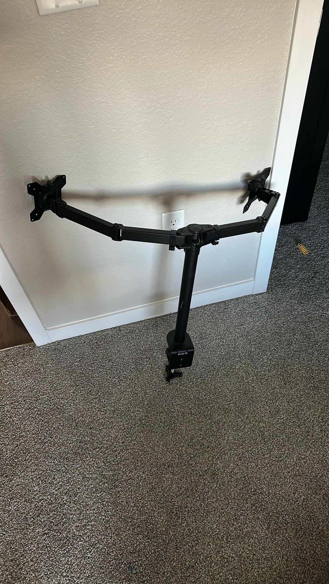 Vivo Dual Monitor Stand