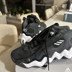 Women’s Adidas, 7 1/2 Exhibit b Candace