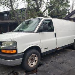 2006 Chevrolet Express Cargo Van