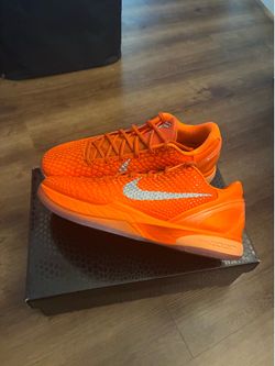 Nike Kobe total orange Sz 12.5