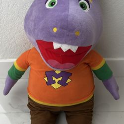 Chuckee Cheese Mr. Much Plush Jumbo 28” (OFFER)